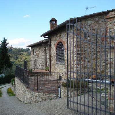 I Due Cipressi B&B a Firenze Sud - L'ingresso del Casale